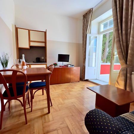 Villa Valdepian Apartments 萨武德里亚 外观 照片