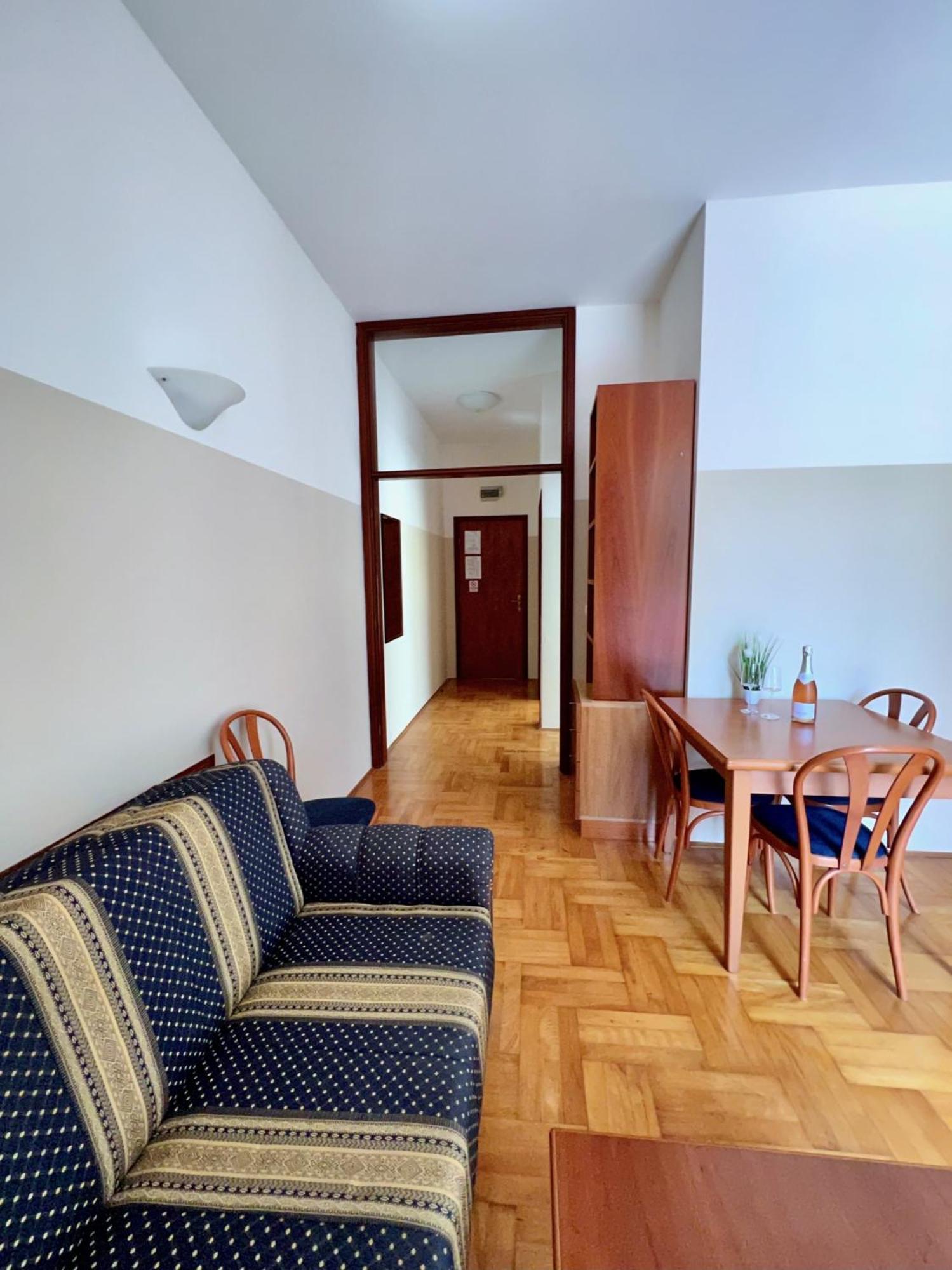 Villa Valdepian Apartments 萨武德里亚 外观 照片